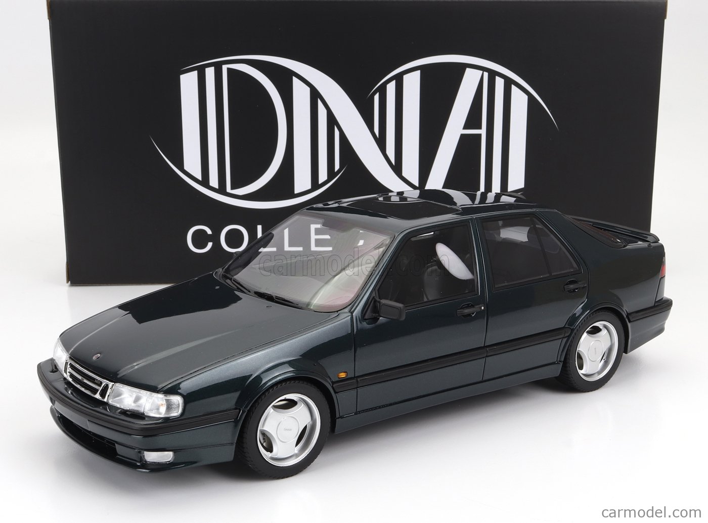 DNA COLLECTIBLES DNA000138 Масштаб 1/18 | SAAB 9000 AERO CS 1985 GREEN