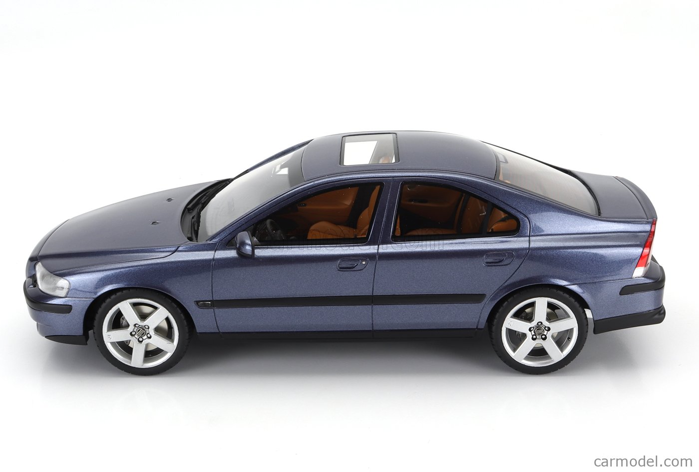 DNA COLLECTIBLES DNA000134 Scale 1/18 | VOLVO S60 R 2003 BLUE