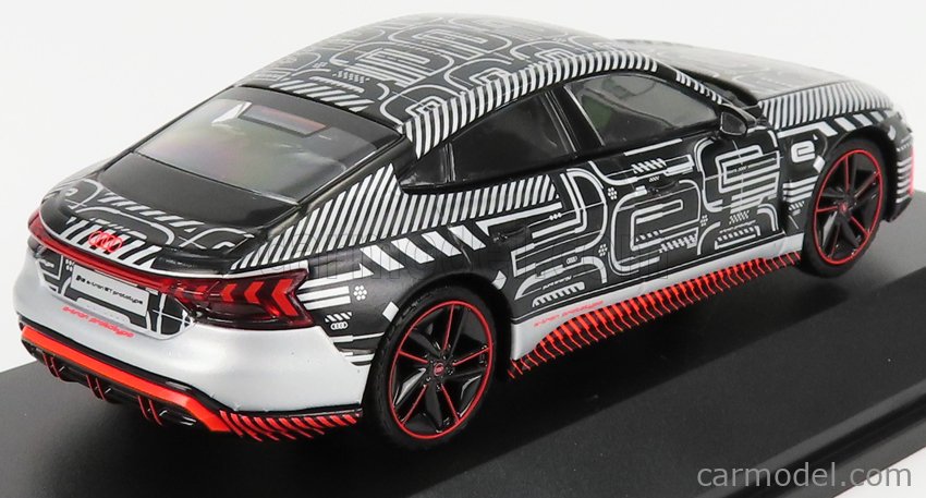 SPARK-MODEL 5012120131 Scale 1/43  AUDI GT RS E-TRON PROTOYP 2021 GREY  WHITE RED