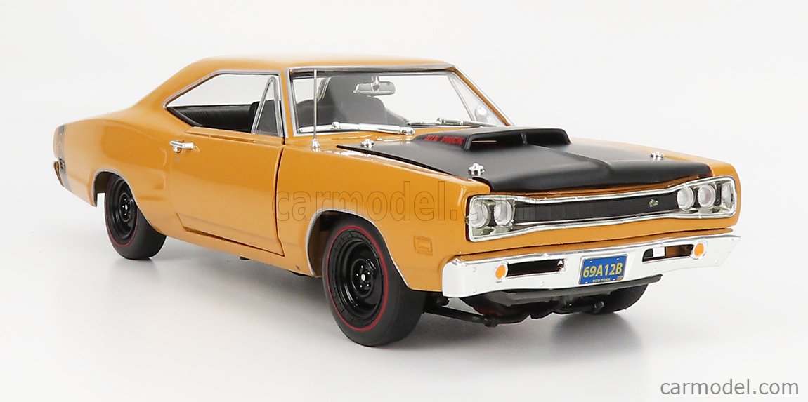 AUTOWORLD AMM1173/06 Scale 1/18 | DODGE SUPER BEE BUTTERSCOTCH L.E.300 ...