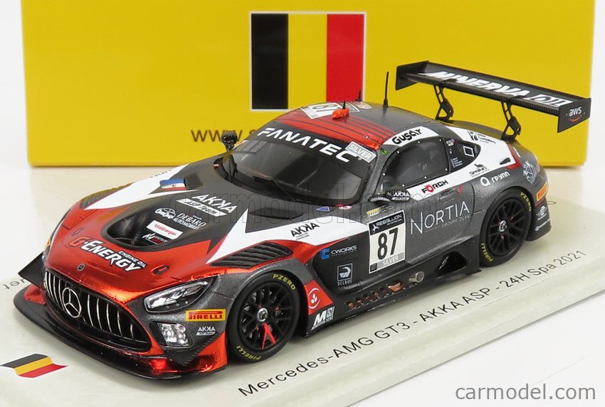 SPARK-MODEL SB448 Масштаб 1/43 | MERCEDES BENZ AMG GT3 TEAM AKKA