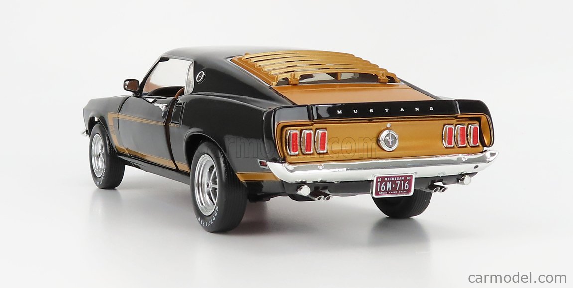 1969 FORD MUSTANG BOSS 429 FASTBACK BLACK & GOLD 1:18 SCALE AUTOWORLD AMM1251