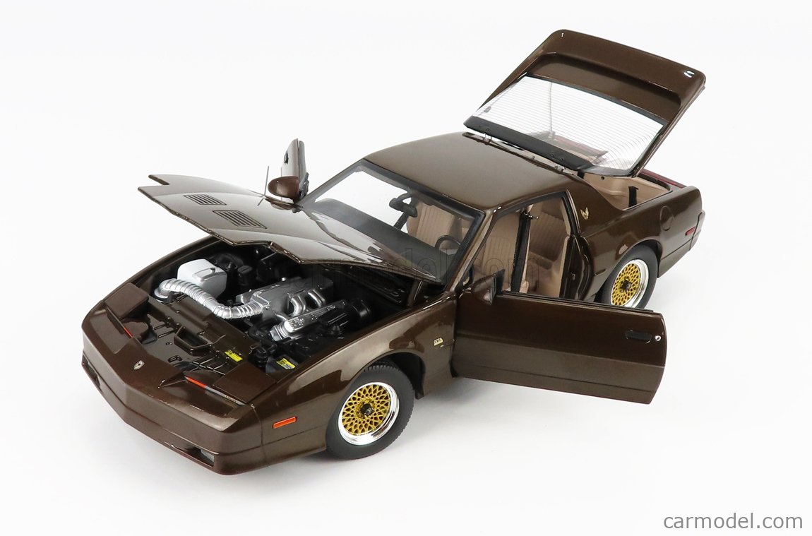 グリーンライト 1/18 ポンティアック GTA 限定1200個 グリーンライト 1989 ポンティアック ファイヤーバード