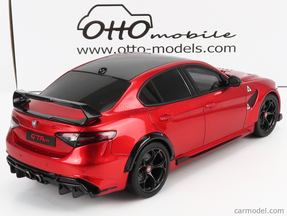 BBR-MODELS BBRC1851-21-VET Echelle 1/18 ALFA ROMEO GIULIA GTA 2020 - CON VETRINA