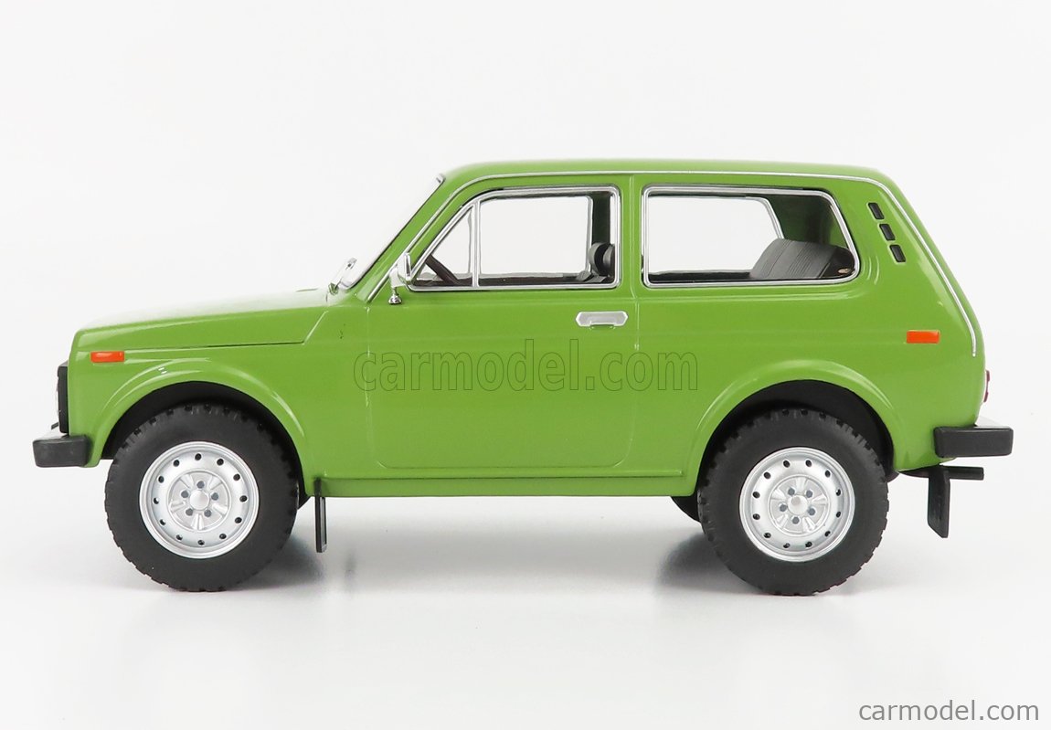 Lada Niva 2121 Modellauto 1/24 - Grünes Sammler-Modell Mit Sockel