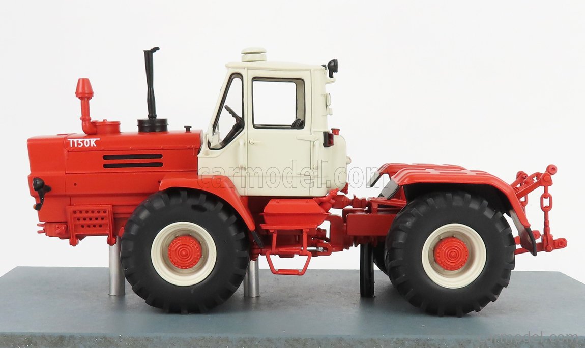 CHARKOW - T-150K TRACTOR 1972