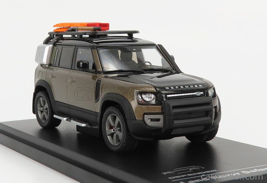 Xe Mô Hình Land Rover Defender 110 - 2020 1:18 Almost Real ( Bạc Nhám