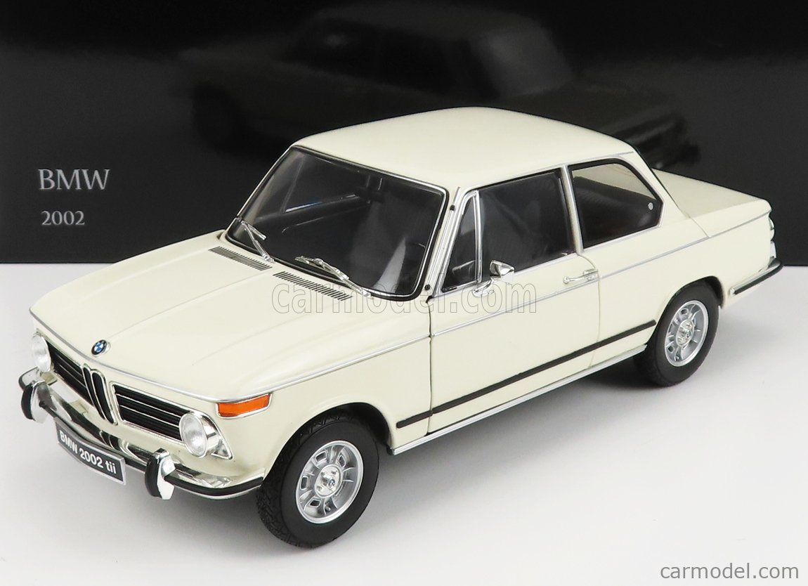 KYOSHO 08543W Scala 1/18  BMW 2002Tii 1972 WHITE