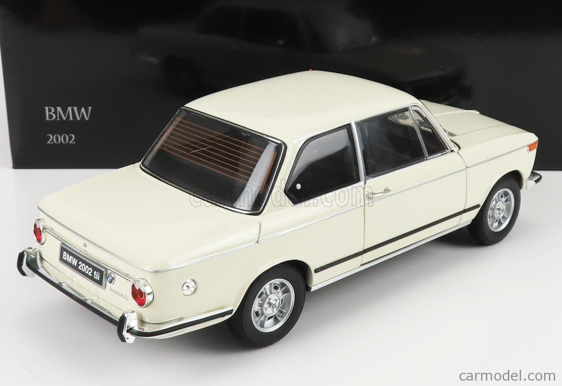 KYOSHO 08543W Masstab: 1/18  BMW 2002Tii 1972 WHITE