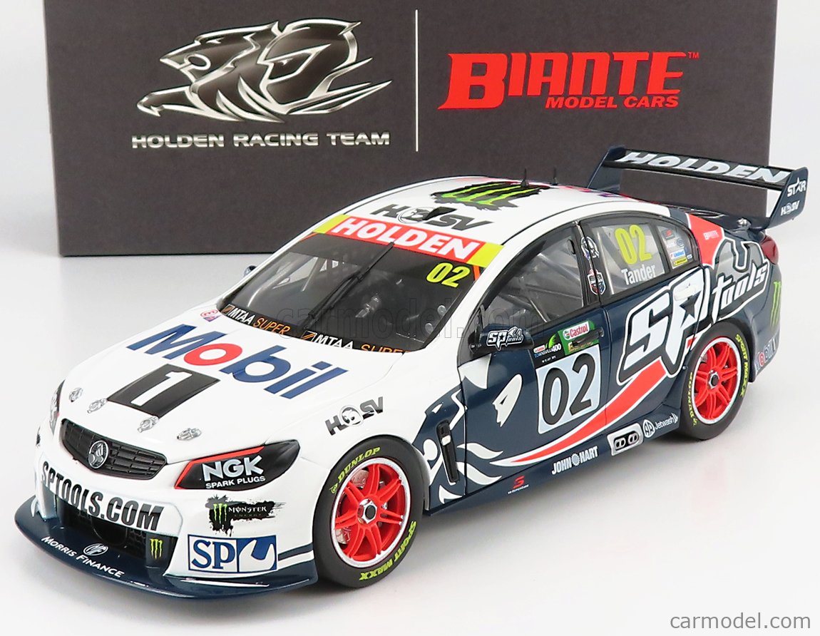 Miniature Authentic 1/18 Holden VF Commodore - Édition Wins 600, Par Peter Hughes