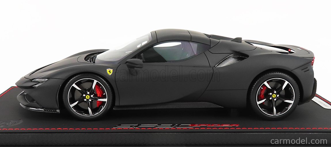 FERRARI - SF90 STRADALE HYBRID SPIDER 1000hp CLOSED ROOF 2020 - CON VETRINA  - WITH SHOWCASE