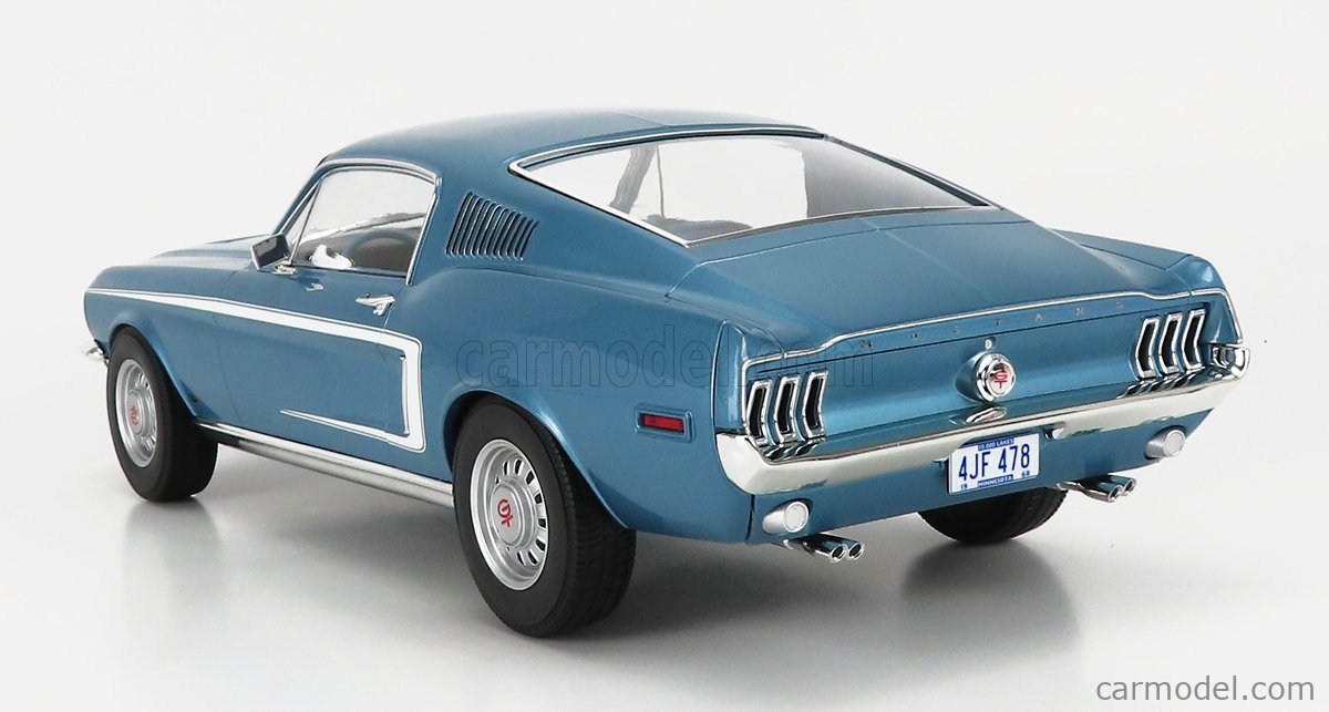 La voici enfin, la mustang au 1:12ème de norev est arrivée