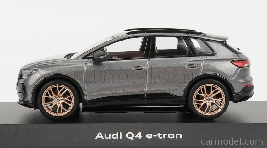 Audi Q4 e-tron Modellauto Miniatur 1:43 Taifungrau 5012124632 
