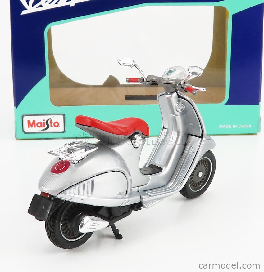 Welly 1:18 Die-cast 2014 Vespa 946 Scooter Motorcycle Silver Model with Box New 