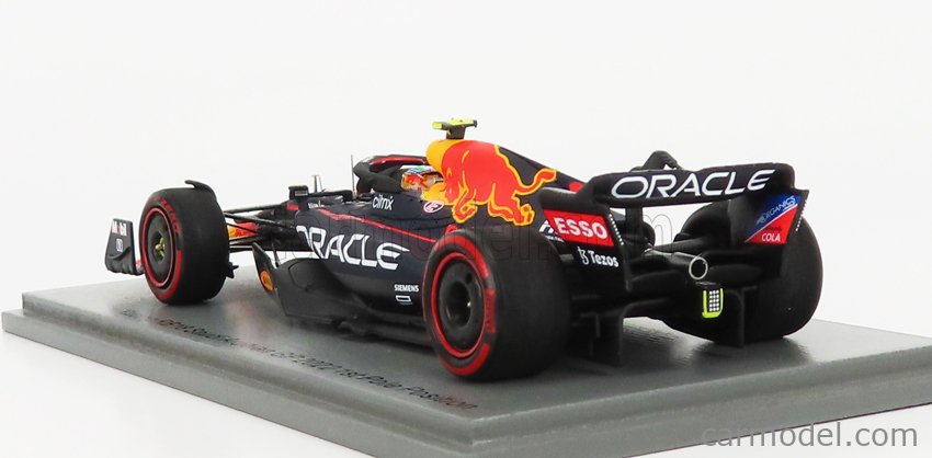 SPARK-MODEL S8525 Scale 1/43 | RED BULL F1 RB18 TEAM ORACLE RED BULL RACING  N 11 POLE POSITION ARABIE SAOUDITE GP 2022 SERGIO PEREZ MATT BLUE YELLOW RED