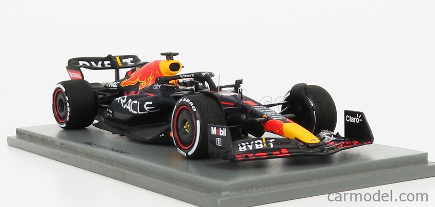 SPARK-MODEL S8524 Scale 1/43 | RED BULL F1 RB18 TEAM ORACLE RED BULL RACING  N 1 WINNER SAUDI ARABIA GP WORLD CHAMPION 2022 MAX VERSTAPPEN MATT BLUE  YELLOW RED