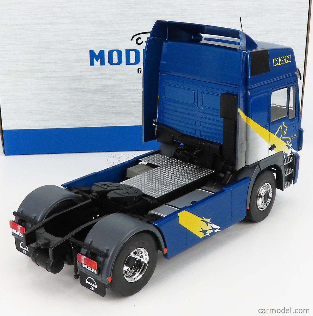 1/18 マン F2000 トラクターヘッド 1/18 マン F2000 トラクターヘッド