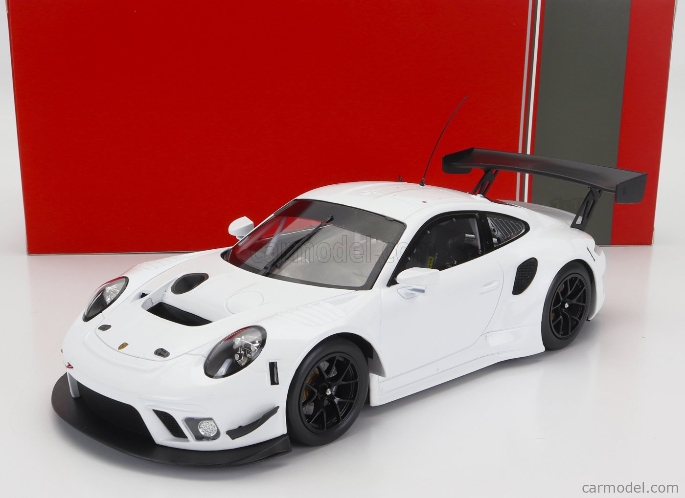 Ixo 1/18 Porsche 911 (991) RSR #94 24h Le Mans 2018 Dumas/Bernhard/Muller　ポルシェ　イクソ 1:18 2023 Le Mans 24h -- #85 Iron Dames Porsche 911 (991) GT3 R -- IXO