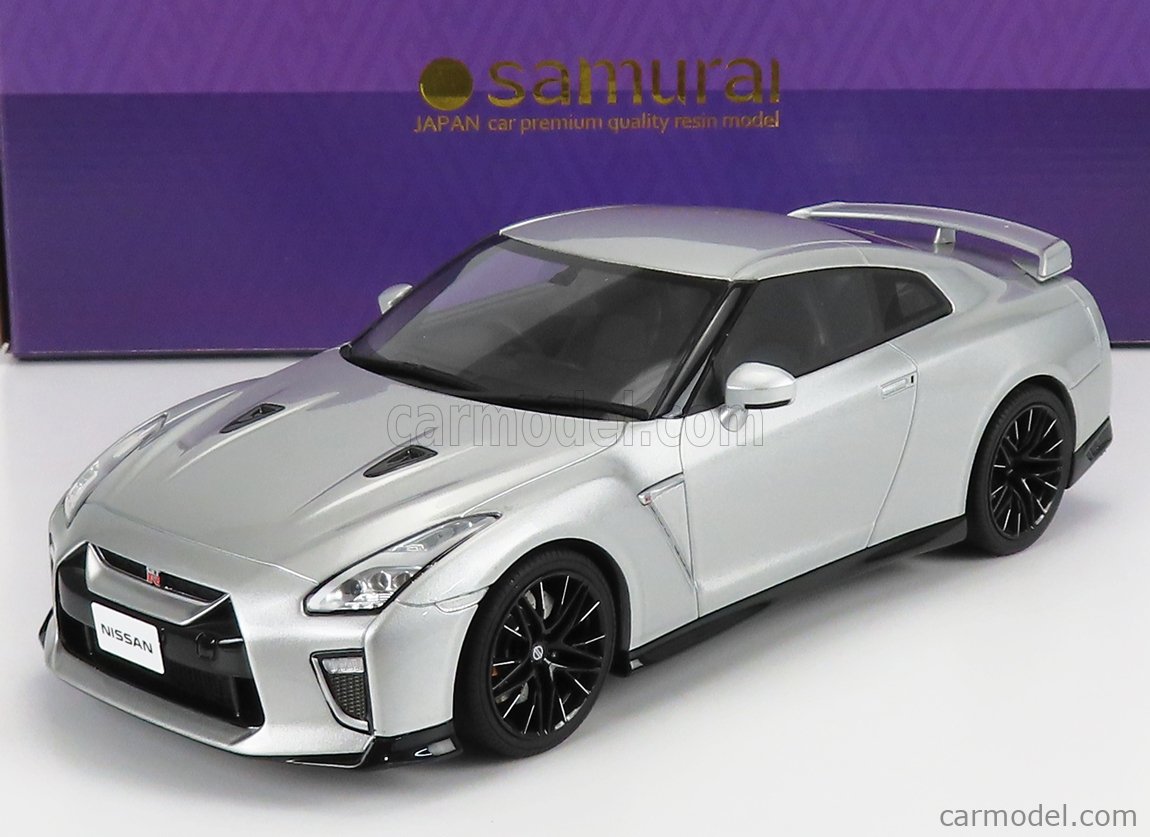 KYOSHO KSR18044S Scale 1/18 | NISSAN GT-R (R35) COUPE 2020 SILVER