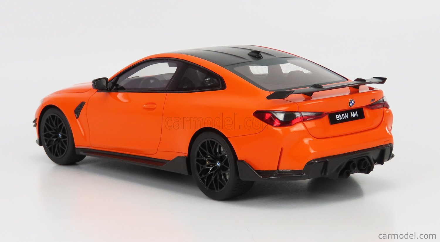TRUESCALE TS0393 Scale 1/18 | BMW 4-SERIES M4 M-PERFORMANCE