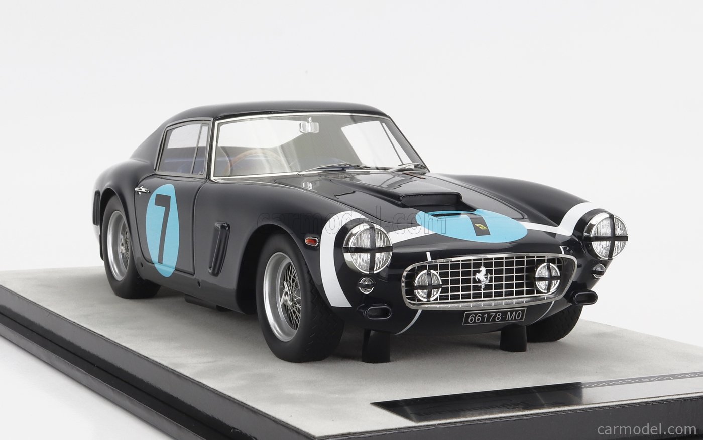 FERRARI - 250GT SWB COUPE N 7 WINNER GOODWOOD TOURIST TROPHY 1961 S.MOSS