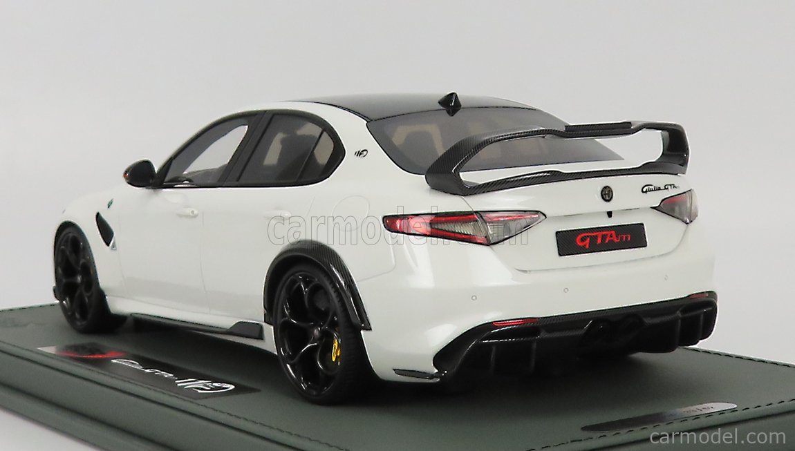 ALFA ROMEO - GIULIA GTAm 2020 - CON VETRINA - WITH SHOWCASE