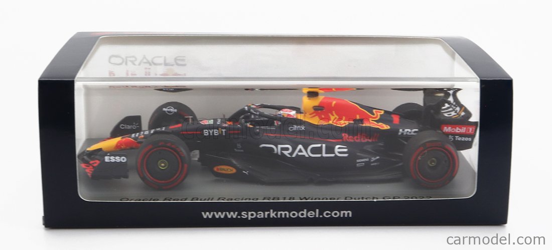 Max Verstappen Red Bull Racing RB18 n° 1 Winner GP Netherlands 2022 30th  Victory F1 1/43 Spark S8548