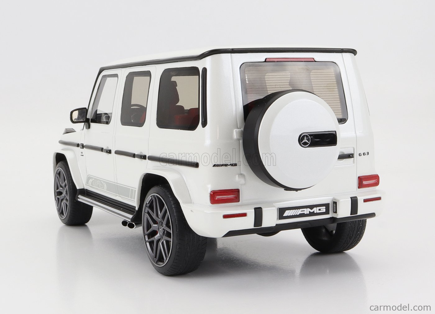 This Pearl White Satin Mercedes-AMG G 63 Is Custom-Made for an NFL