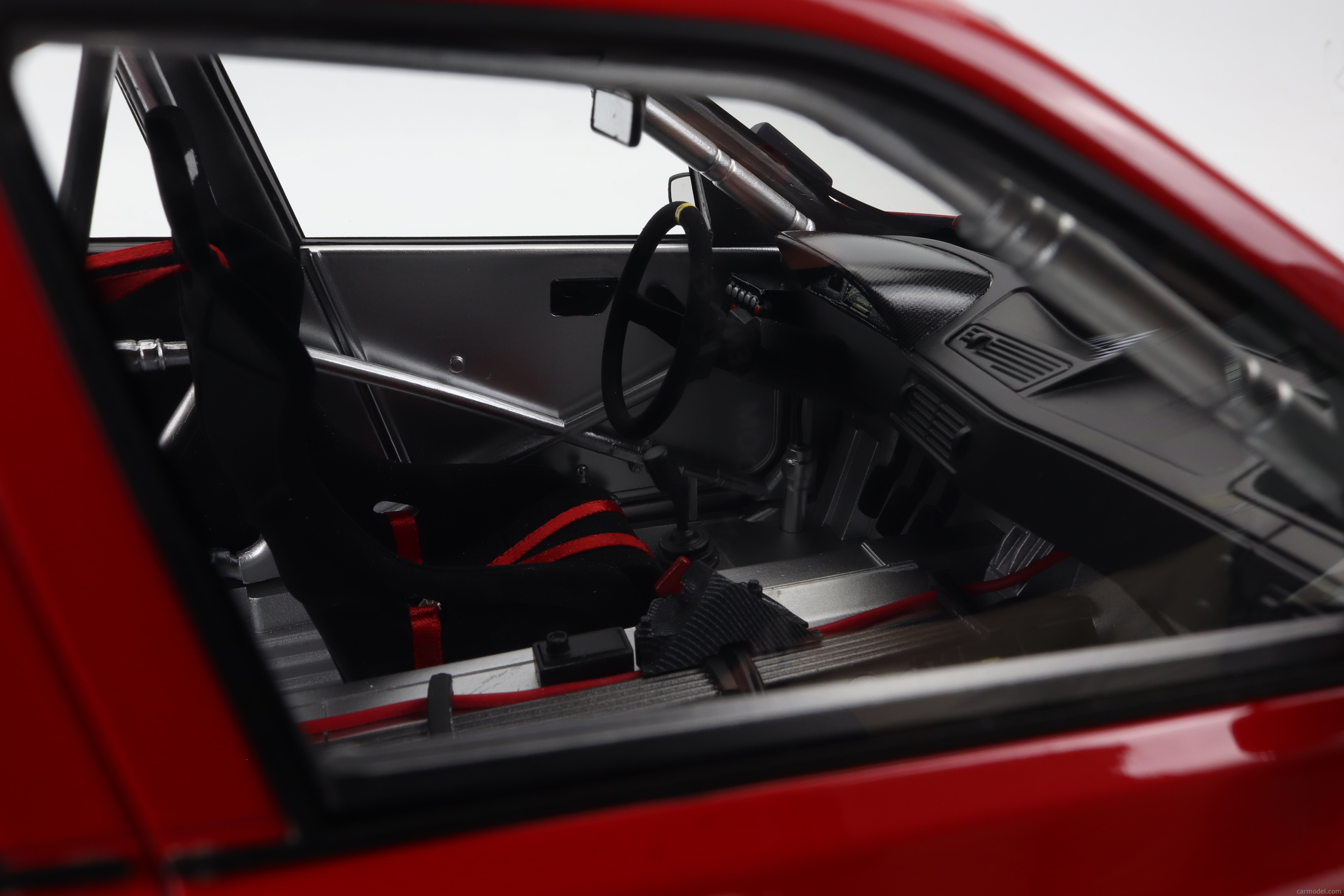TOPMARQUES TMR12-21A Scale 1/12 | ALFA ROMEO 155 V6 TI PRESS