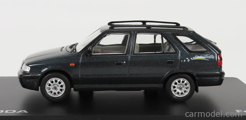 Lackschutzshop - Lakbeschermingsfolie geschikt voor Skoda Superb 3 III Kombi Combi als laadkantbescherming (autofolie en beschermfolie als kantbescherming) - laadkantbeschermingsfolie transparant