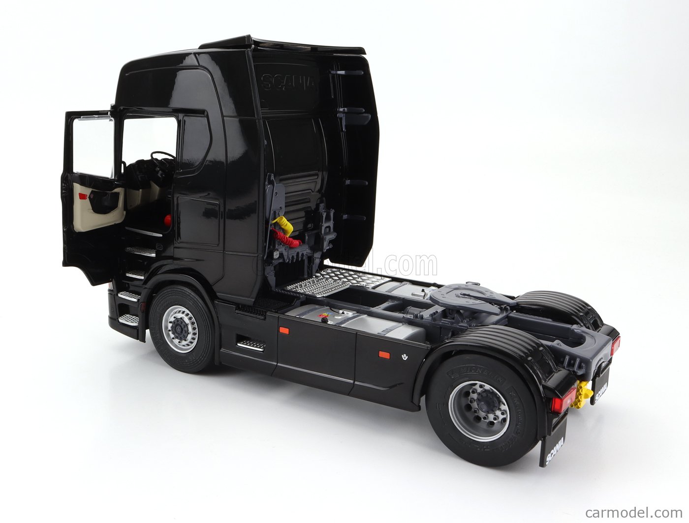 SOLIDO 2400303 Echelle 1/24  SCANIA S580 HIGHLINE TRACTOR TRUCK 2-ASSI 2021 BLACK