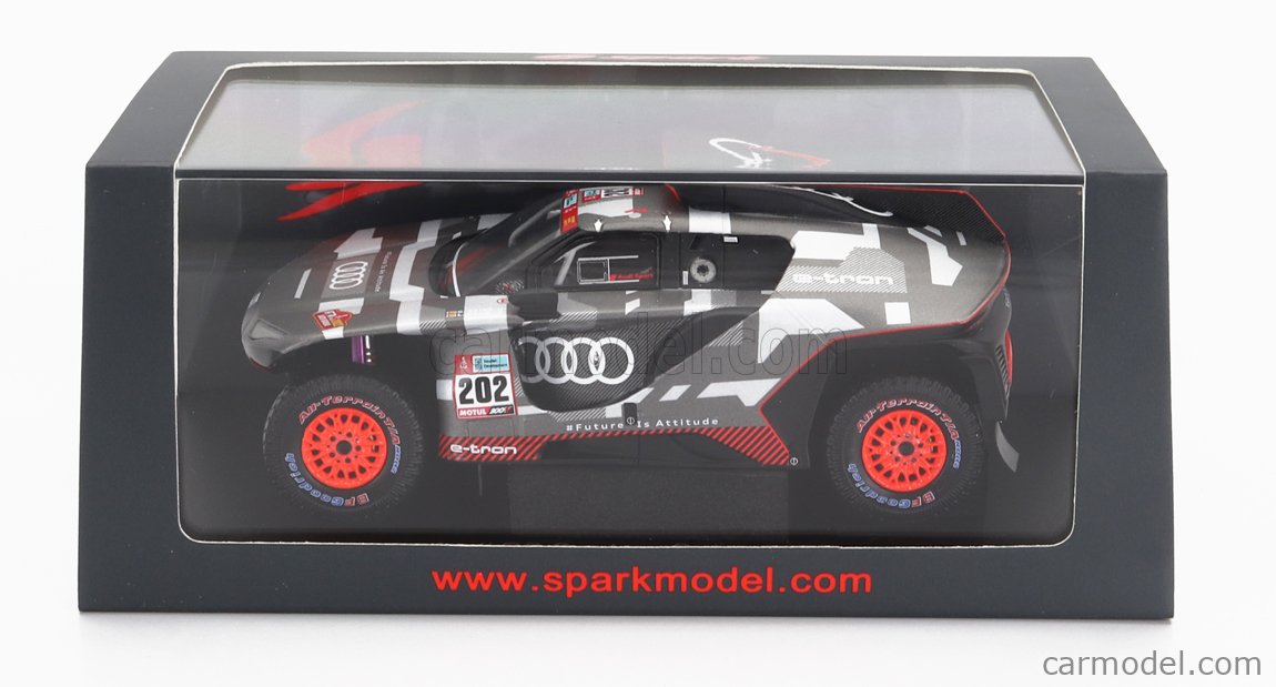1:43 SPARK Audi Q E-Tron Rs #207 Rally Dakar 2023 Carlos