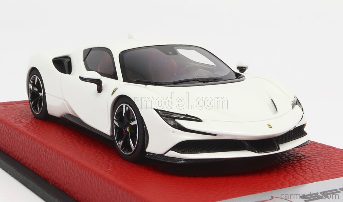 Ferrari SF90 Stradale white (LookSmart) 1:43
