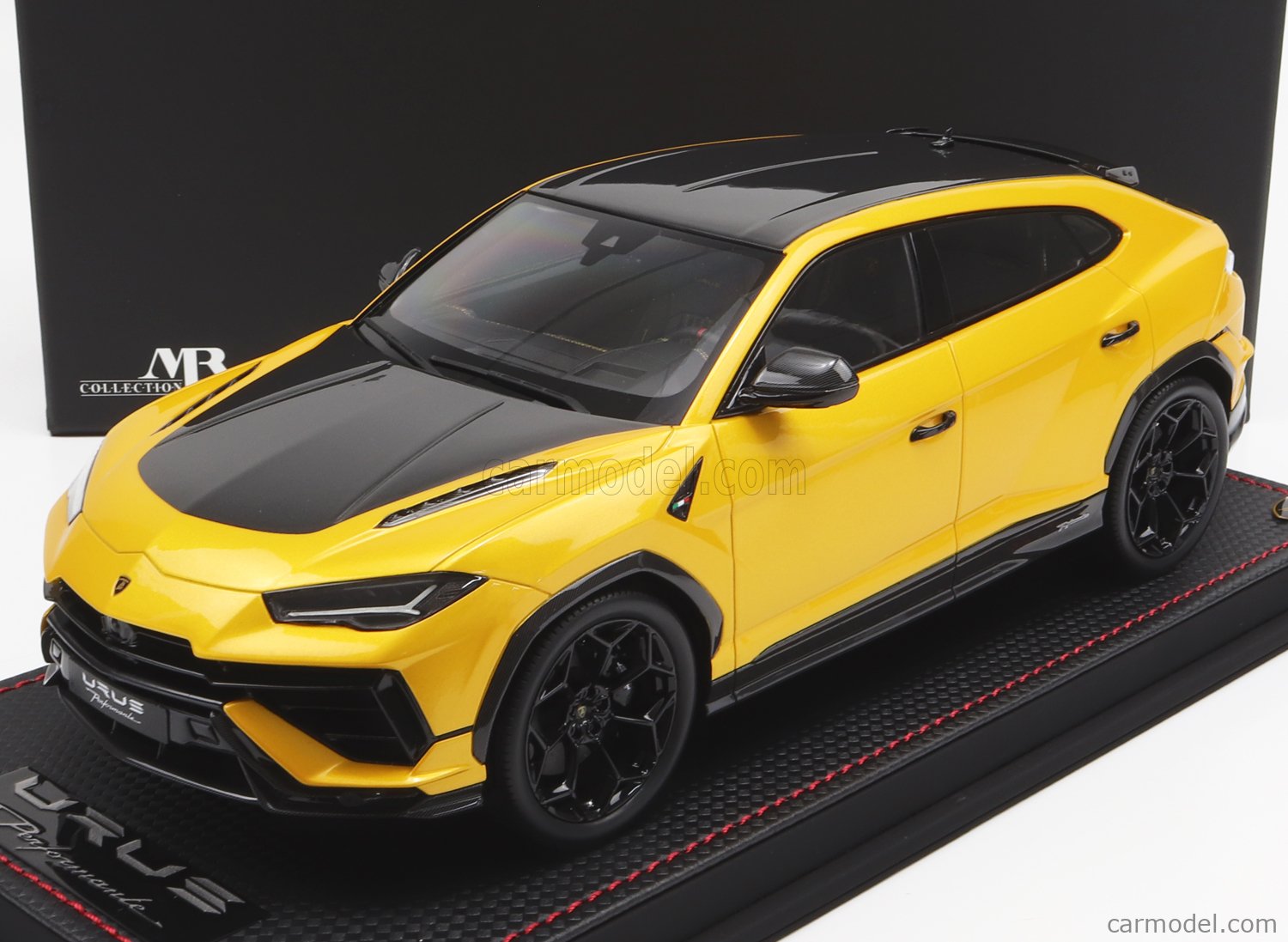 LAMBORGHINI - URUS PERFORMANTE 2022 - CON VETRINA - WITH SHOWCASE