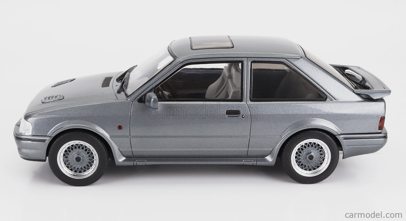 ModelCarGroup Ford Escort MK IV RS Turbo S2 1990 – Gris Métallisé – 1/18