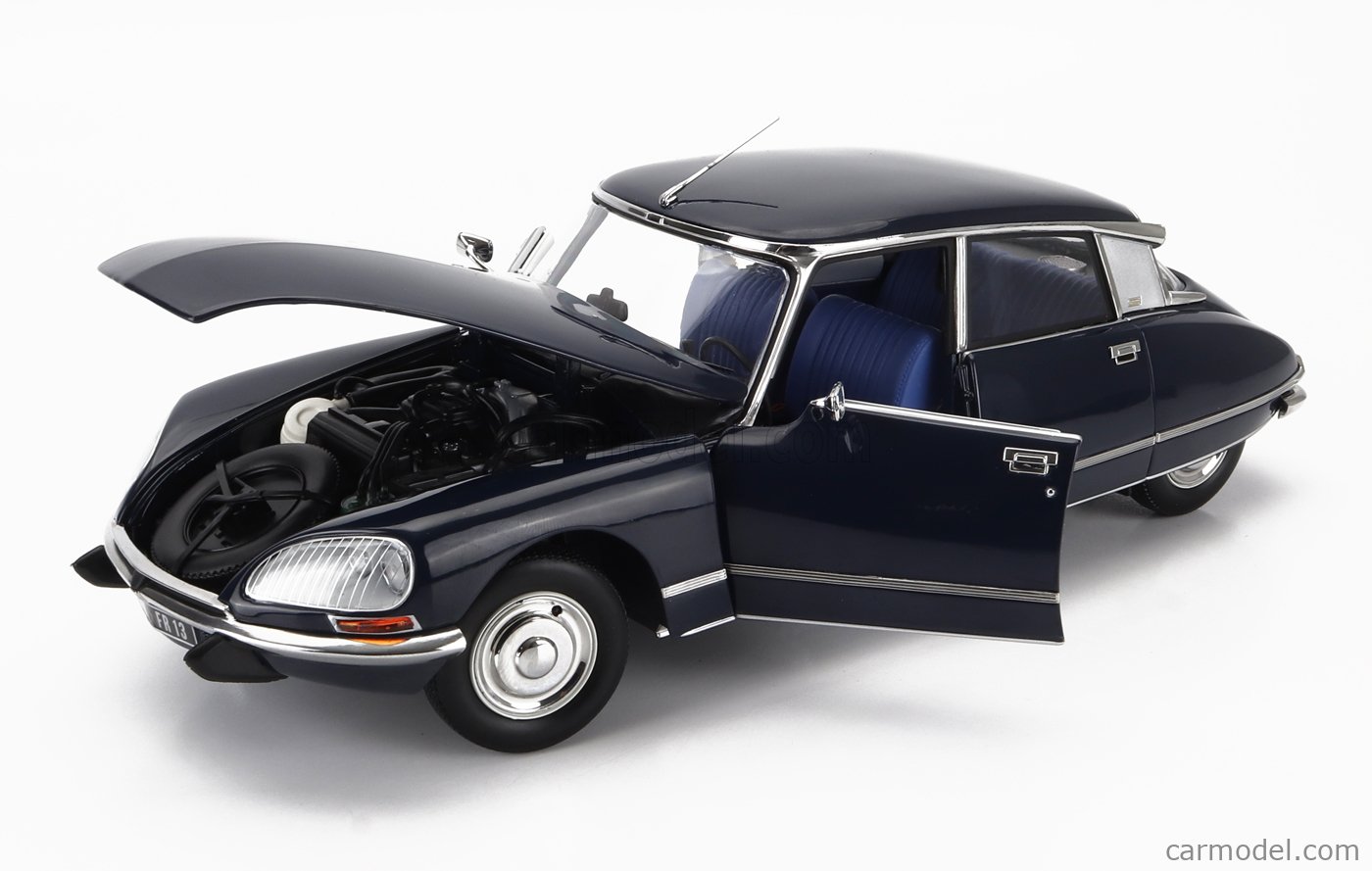 NOREV Citroën DS 23 Pallas 1/18 51M52s7RW+L._UF894,1000_QL80_.jpg