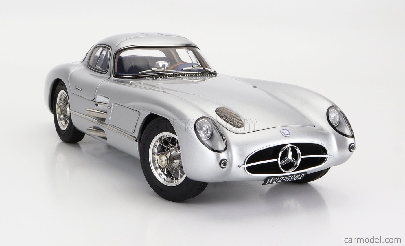 CMC M243 Scale 1/18 | MERCEDES BENZ 300 SLR UHLENHAUT COUPE 1955 - BLUE ...