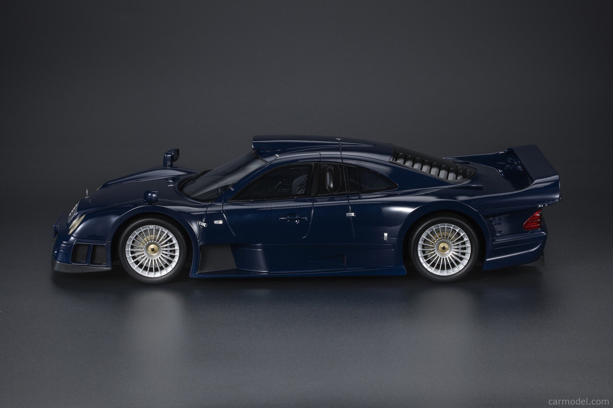 TOPMARQUES TM12-48B Scale 1/12 | MERCEDES BENZ CLK-GTR AMG COUPE