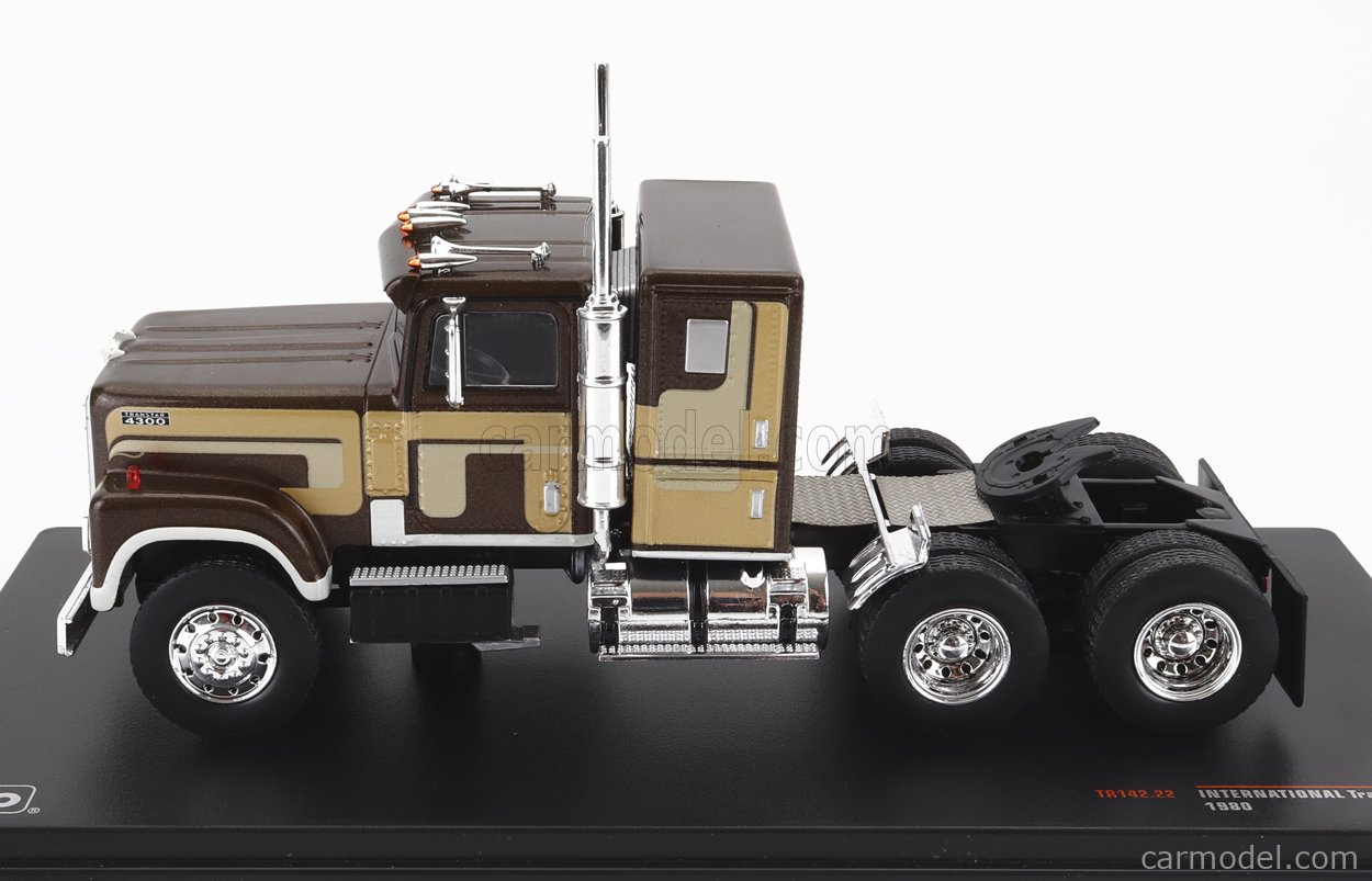 Modellino IXO 1:43 International Transtar 4300 Del 1980 - Marrone Metallizzato - TR142.22