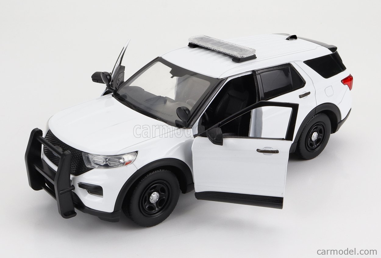 MOTOR-MAX 76988W Scale 1/24  FORD USA UTILITY POLICE INTERCEPTOR WITH LIGHT BAR AND PUSH BUMPER 2022 WHITE