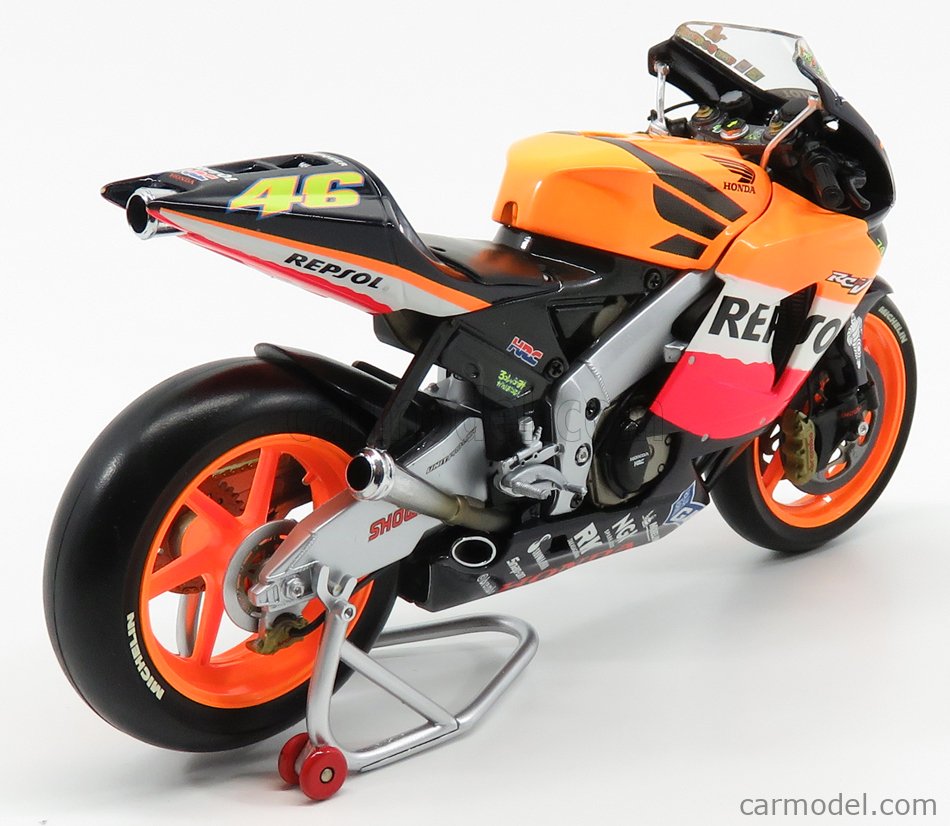 Honda RC211V ロッシ 2003 1:12 1台のみ Honda RC211V ロッシ 2003 1:12 1台のみ - メルカリ