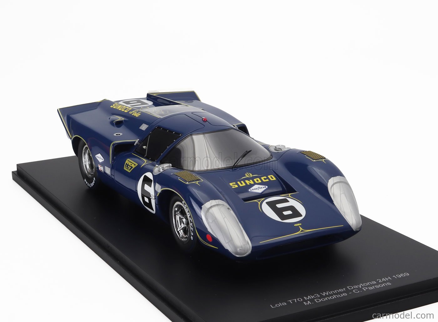 SPARK-MODEL 18DA69 Scale 1/18 | LOLA T70 MK3B GT 5.0L V8