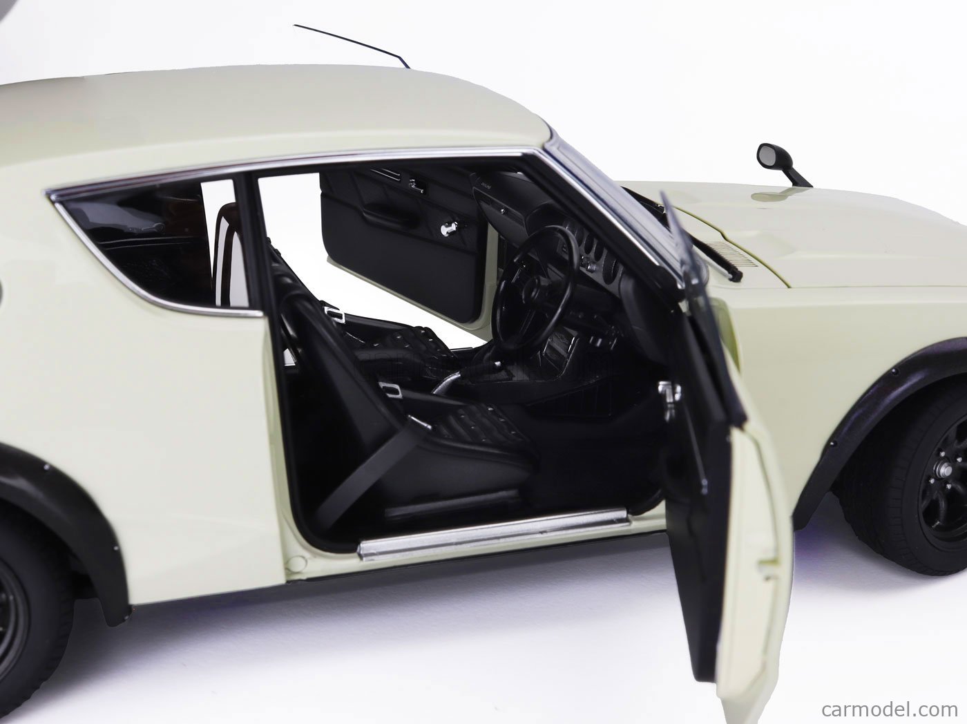 AUTOART 77467 Scale 1/18 | NISSAN SKYLINE 2000 GT-R (KPGC110