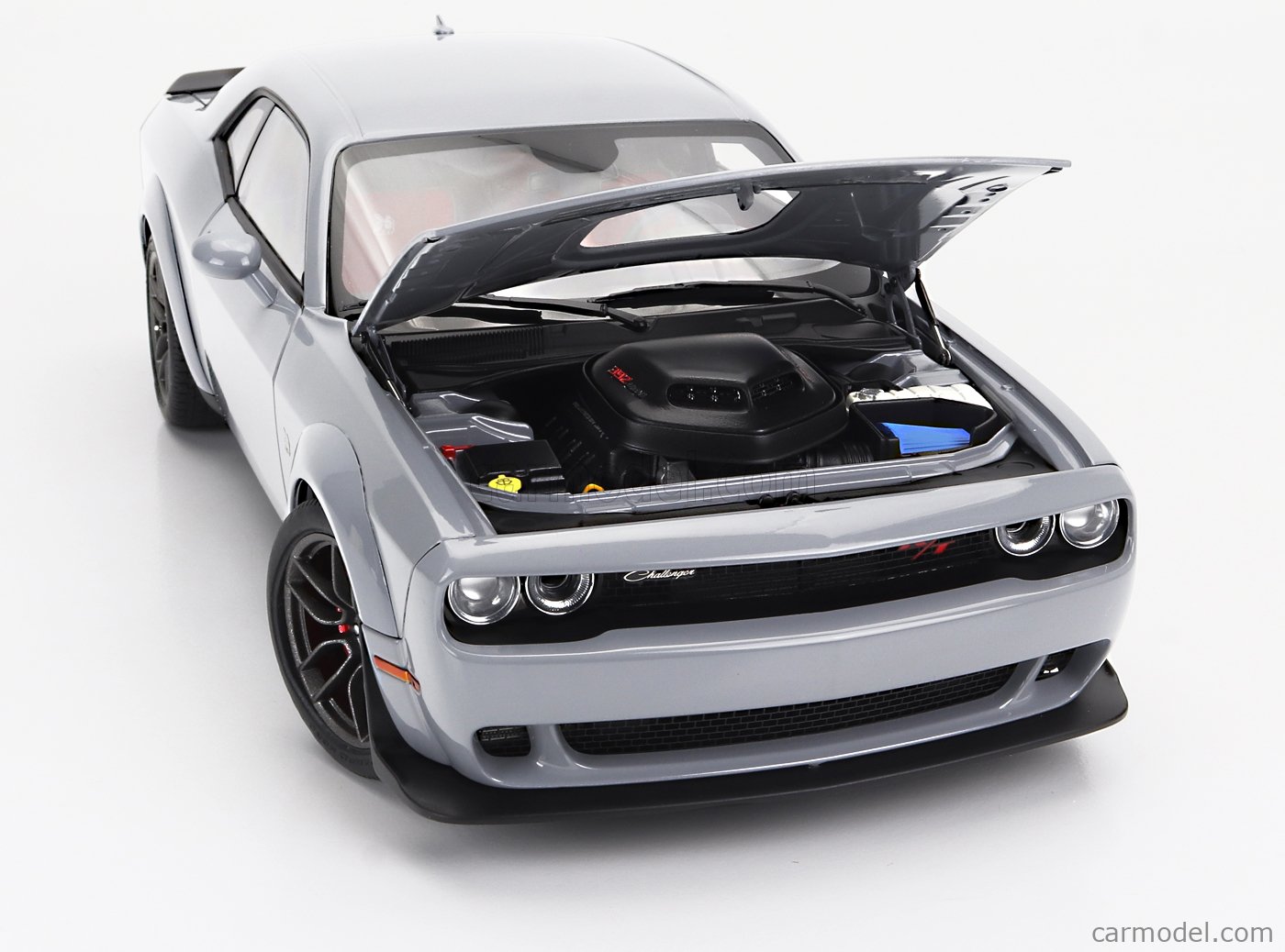 AUTOART 71774 Scale 1/18 | DODGE CHALLENGER R/T SCAT PACK