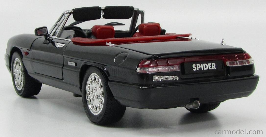 Miniature Alfa Romeo Spider 1/18 - Universal Hobbies, Sans Boîte, Occasion
