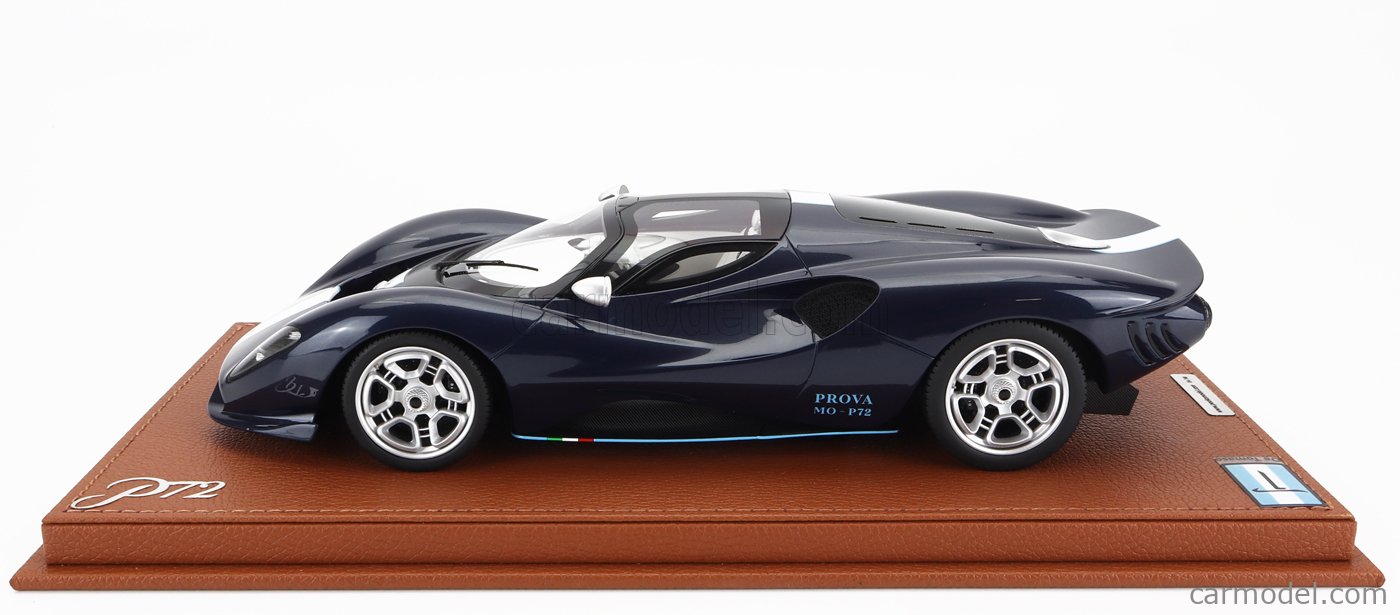 PEAKO 83806 Echelle 1/18 | DE TOMASO P72 2020 BLUE WHITE