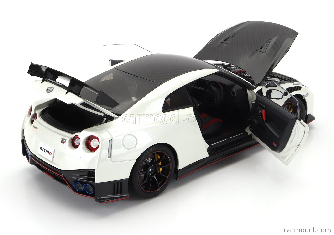 1:18 AUTOART NISSAN Nismo GT3 (R35) Noir Mat 81580 EUR 323,64 - FR 1:18 AUTOART NISSAN Nismo GT3 (R35) Noir Mat 81580 EUR 323,64 - FR