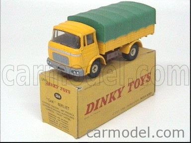 DINKY TOYS Réf 584 Berliet GAK Plateau à ridelles bâché 1961 quasi NEUF