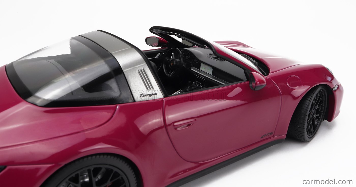 MINICHAMPS 155061066 Scale 1/18 | PORSCHE 911 992 TARGA 4 GTS