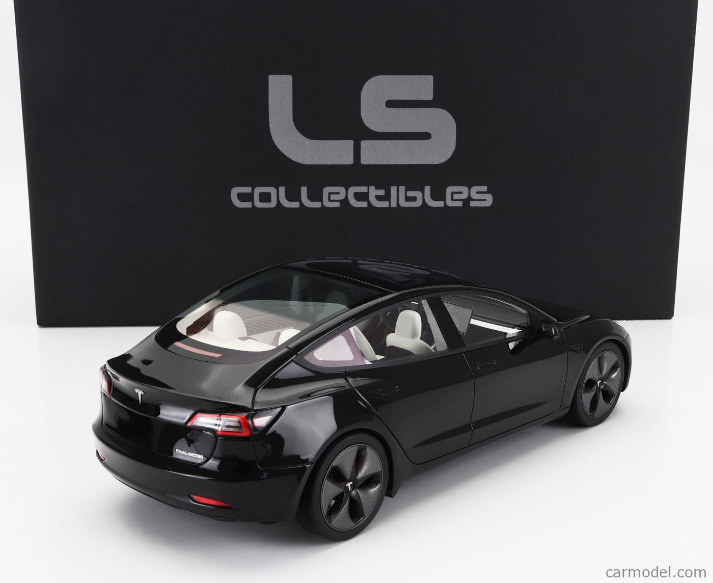LS-COLLECTIBLES LS086D Scala 1/18 | TESLA MODEL 3 2021 SOLID BLACK